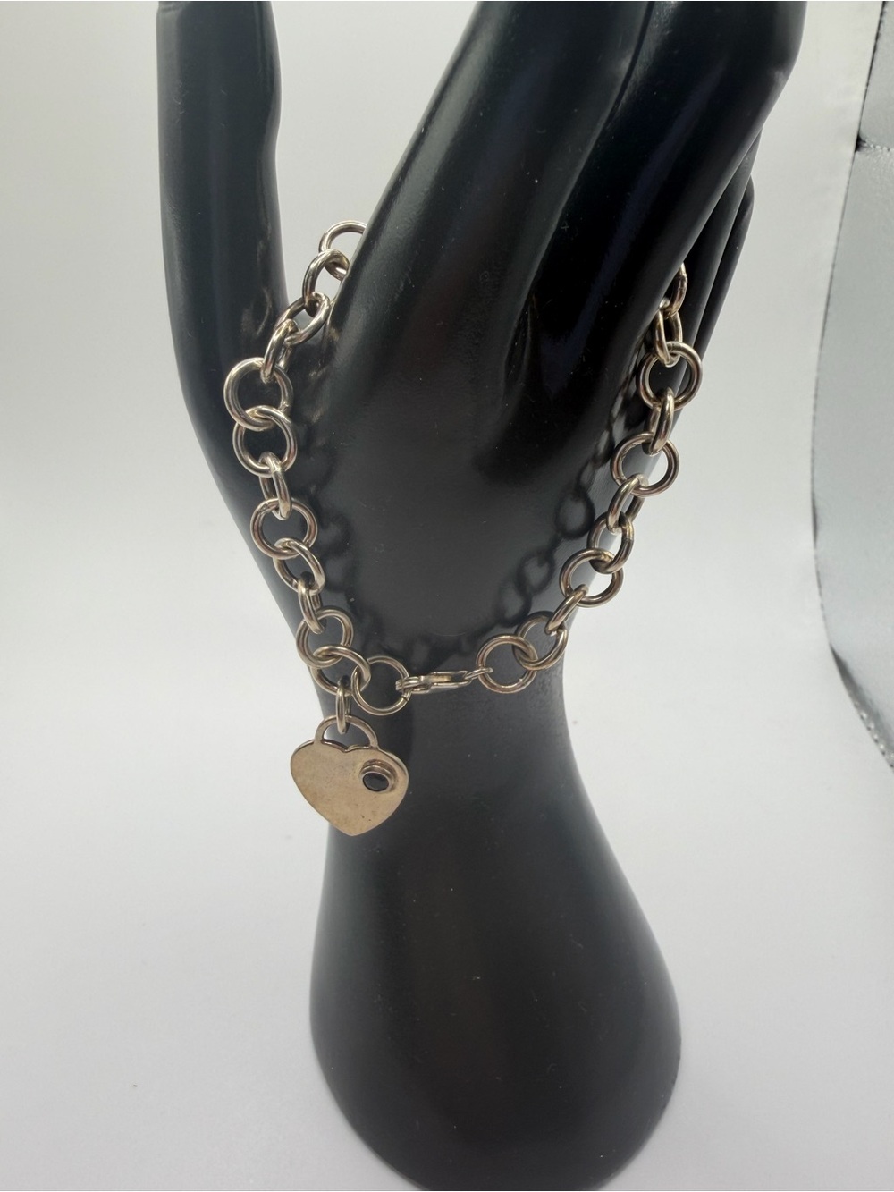 Sapphire bezel set in 925 Silver Heart Charm Chain Bracelet